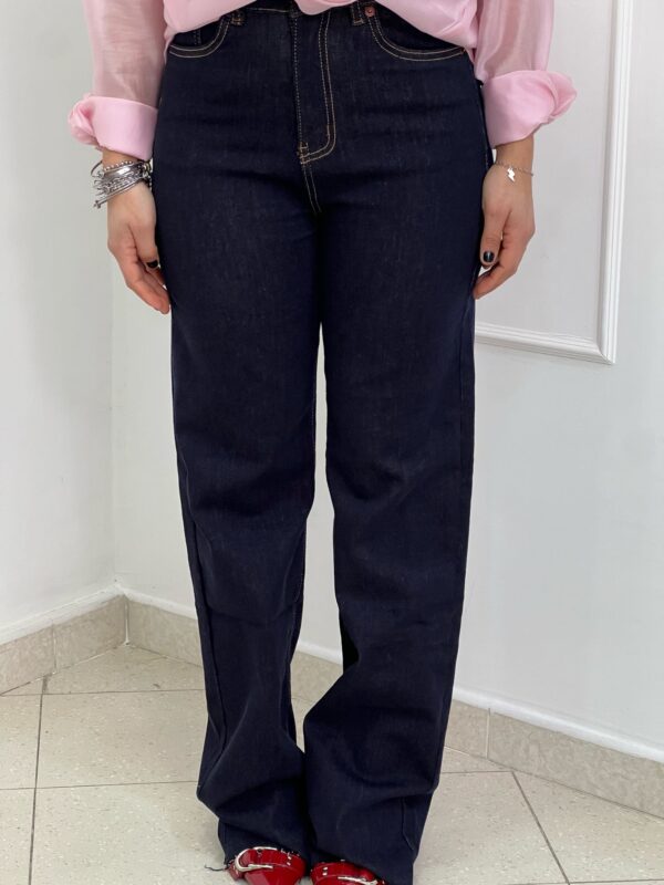 Jeans a Gamba Dritta in Denim Scuro